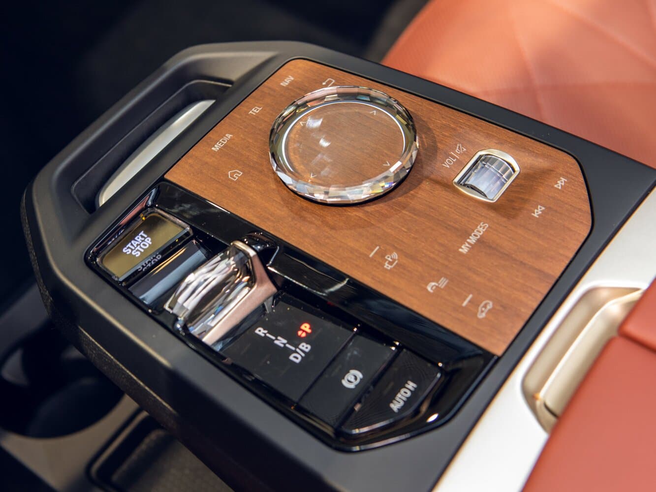 BMW, iX, I (I20), 2025, фото 14