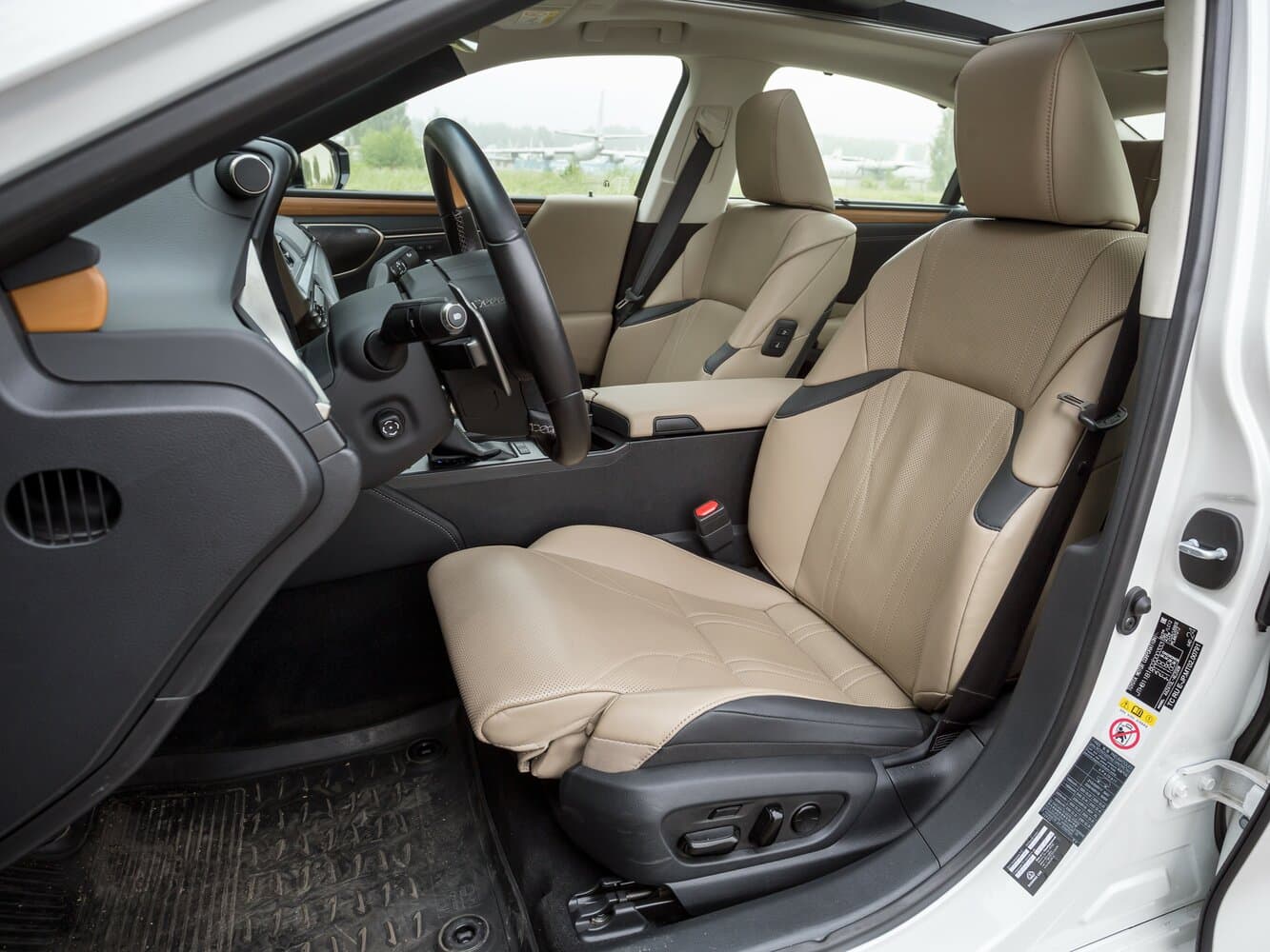 Lexus ES VII Рестайлинг Седан, фото 32