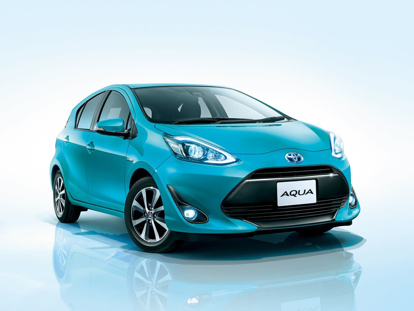 Toyota Aqua I Рестайлинг 2 Хэтчбек 5 дв., фото 3