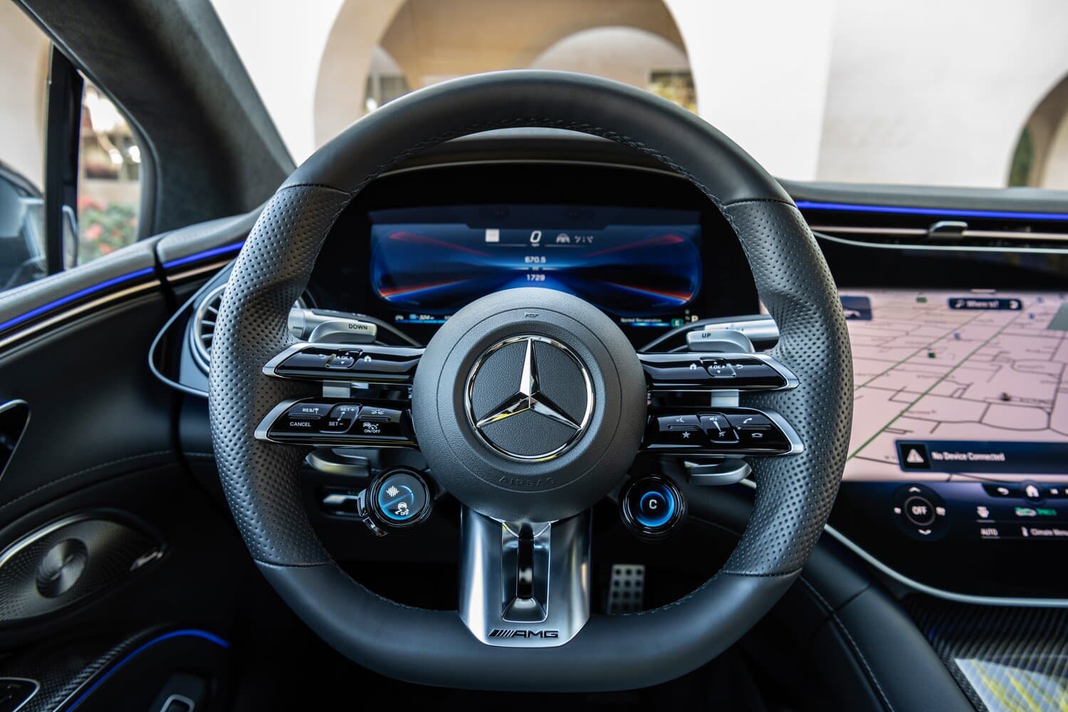 Mercedes-Benz EQS AMG  Лифтбек, фото 10