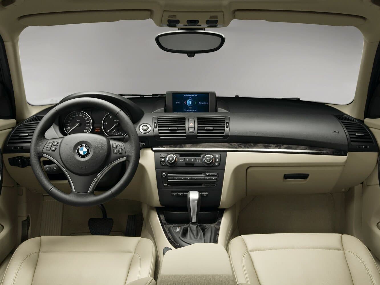 BMW 1 series I (E81/E82/E87/E88) Рестайлинг Хэтчбек 5 дв., фото 6