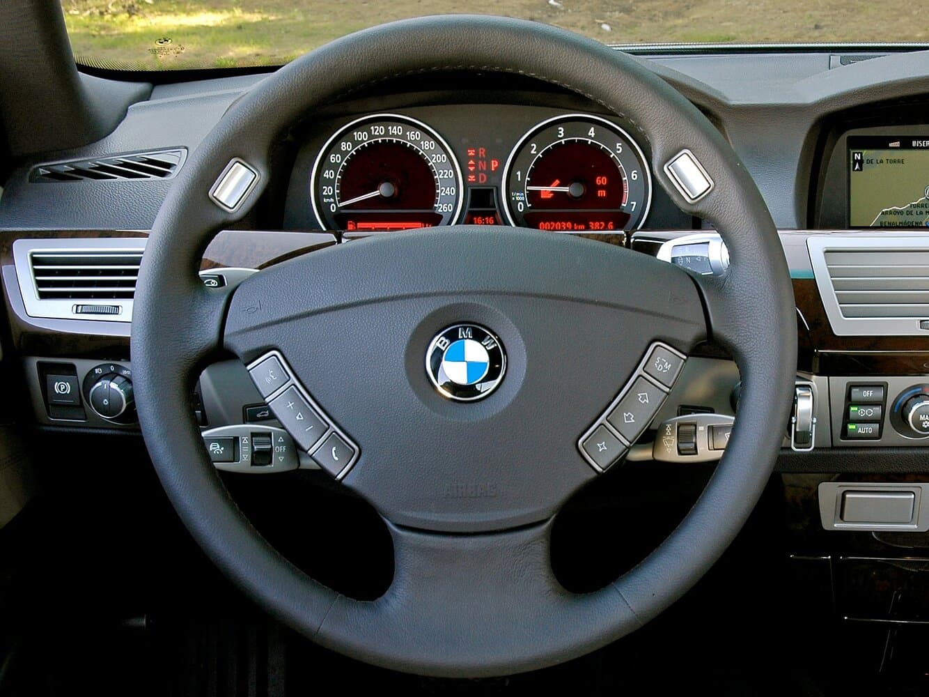 BMW 7 series IV (E65/E66) Рестайлинг Седан Long, фото 9