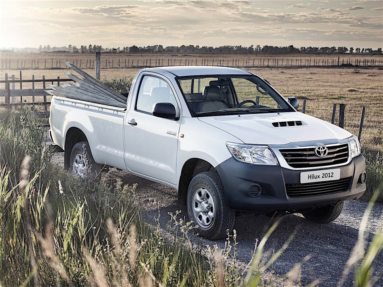 Toyota Hilux VII Рестайлинг Пикап Одинарная кабина