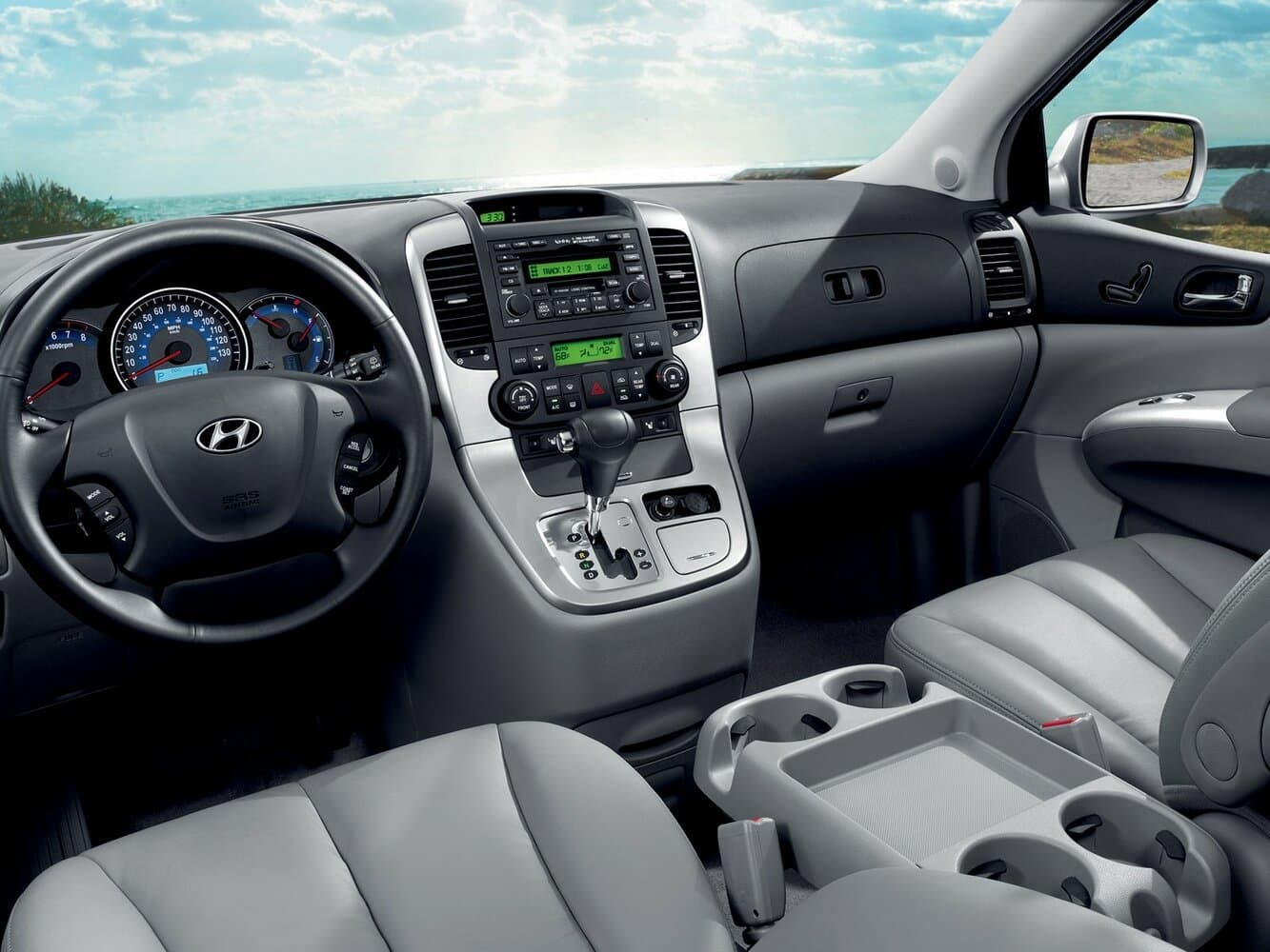 Hyundai Entourage  Минивэн, фото 7