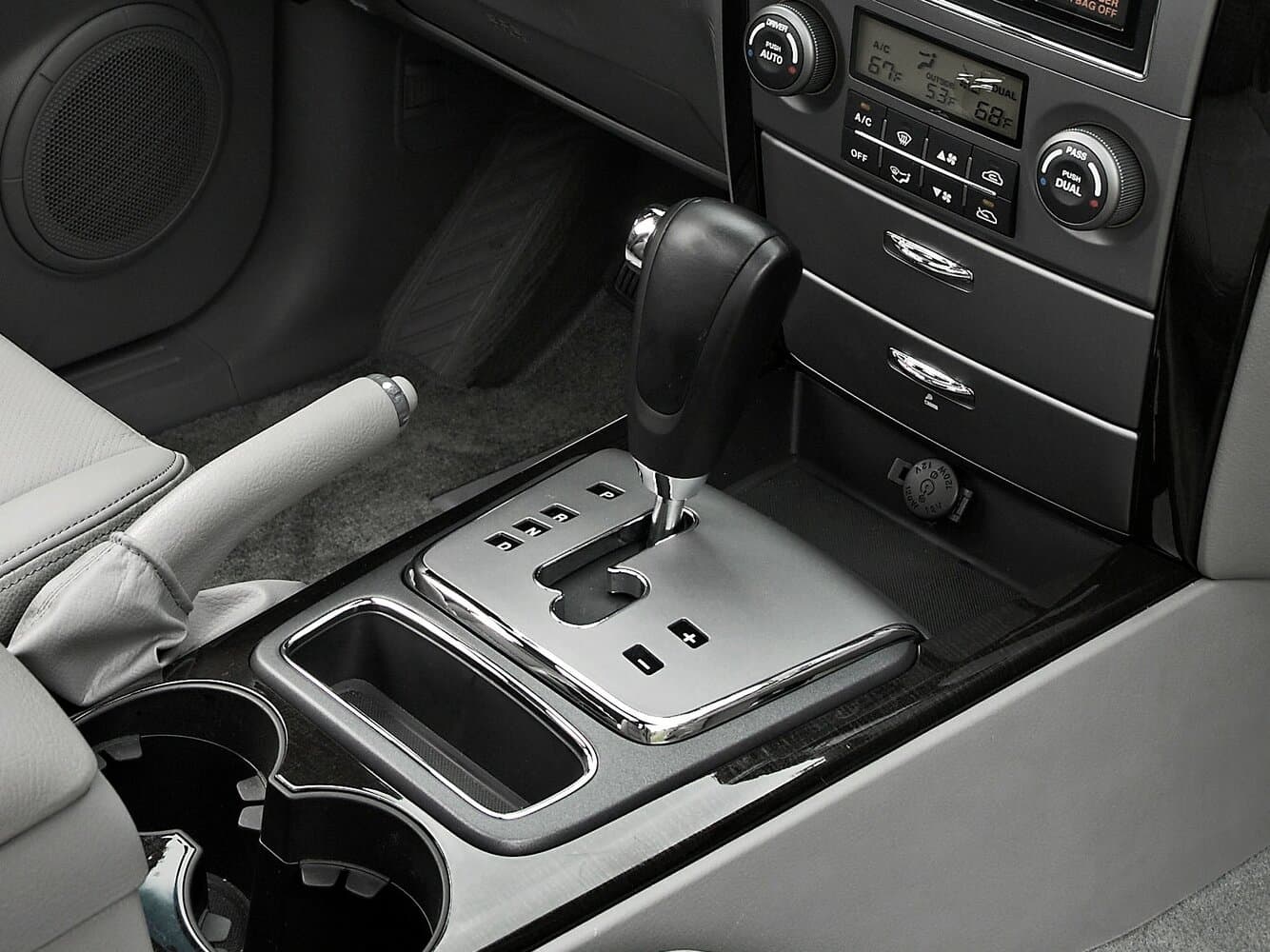 Kia Sorento I Рестайлинг Внедорожник 5 дв., фото 11