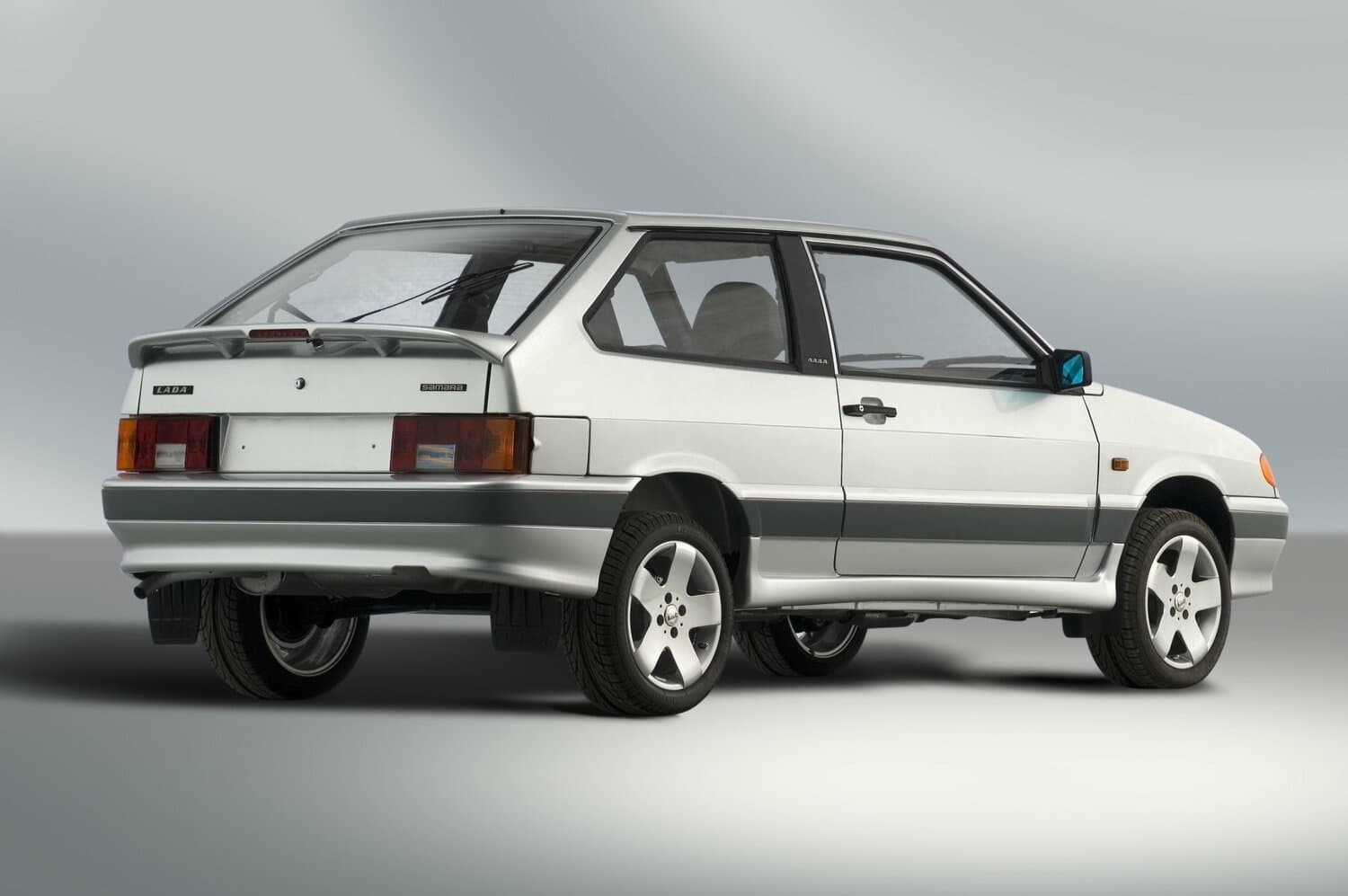 Lada (ВАЗ) 2113  Хэтчбек 3 дв., фото 4