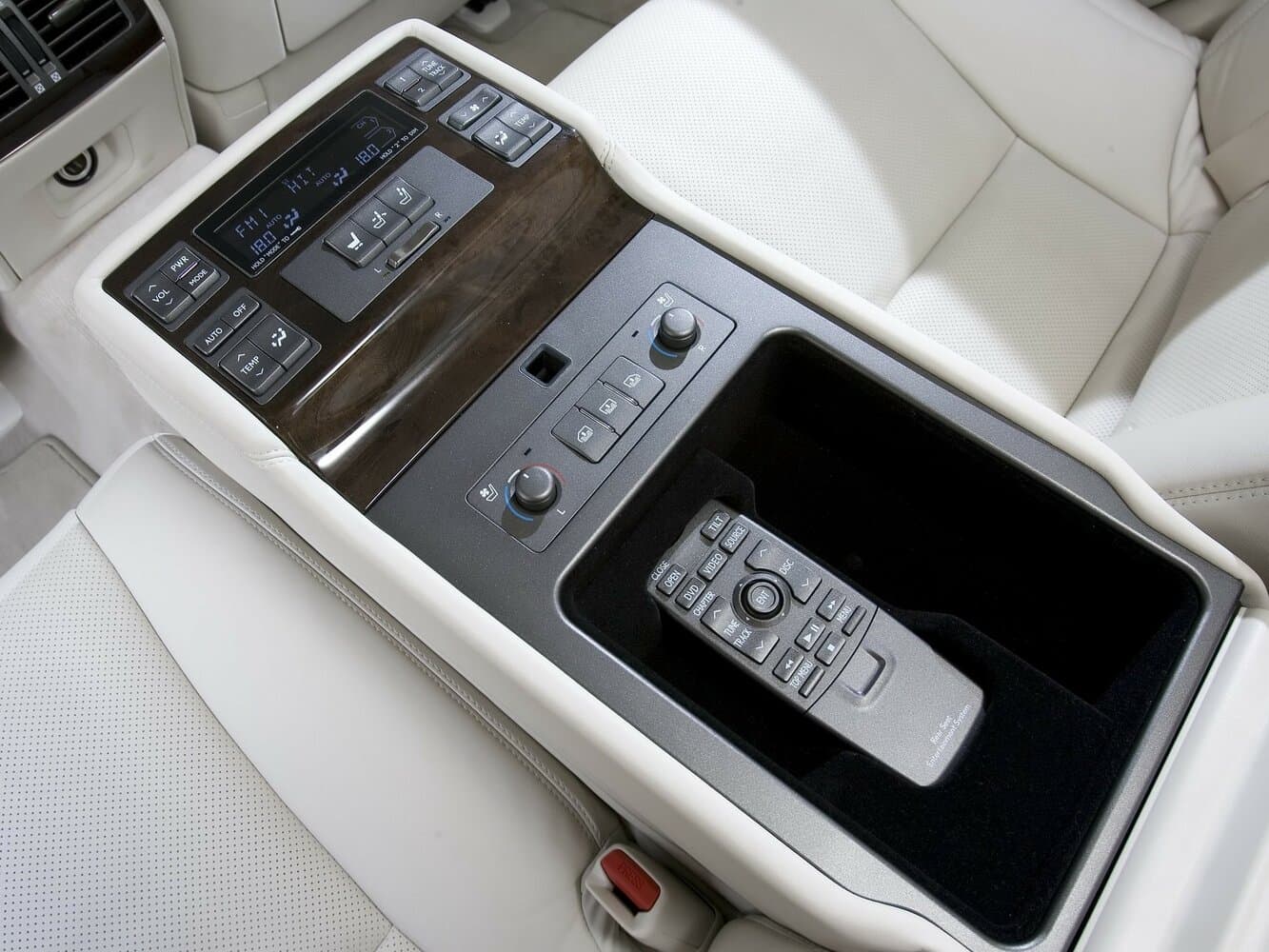 Lexus LS IV Рестайлинг Седан, фото 15