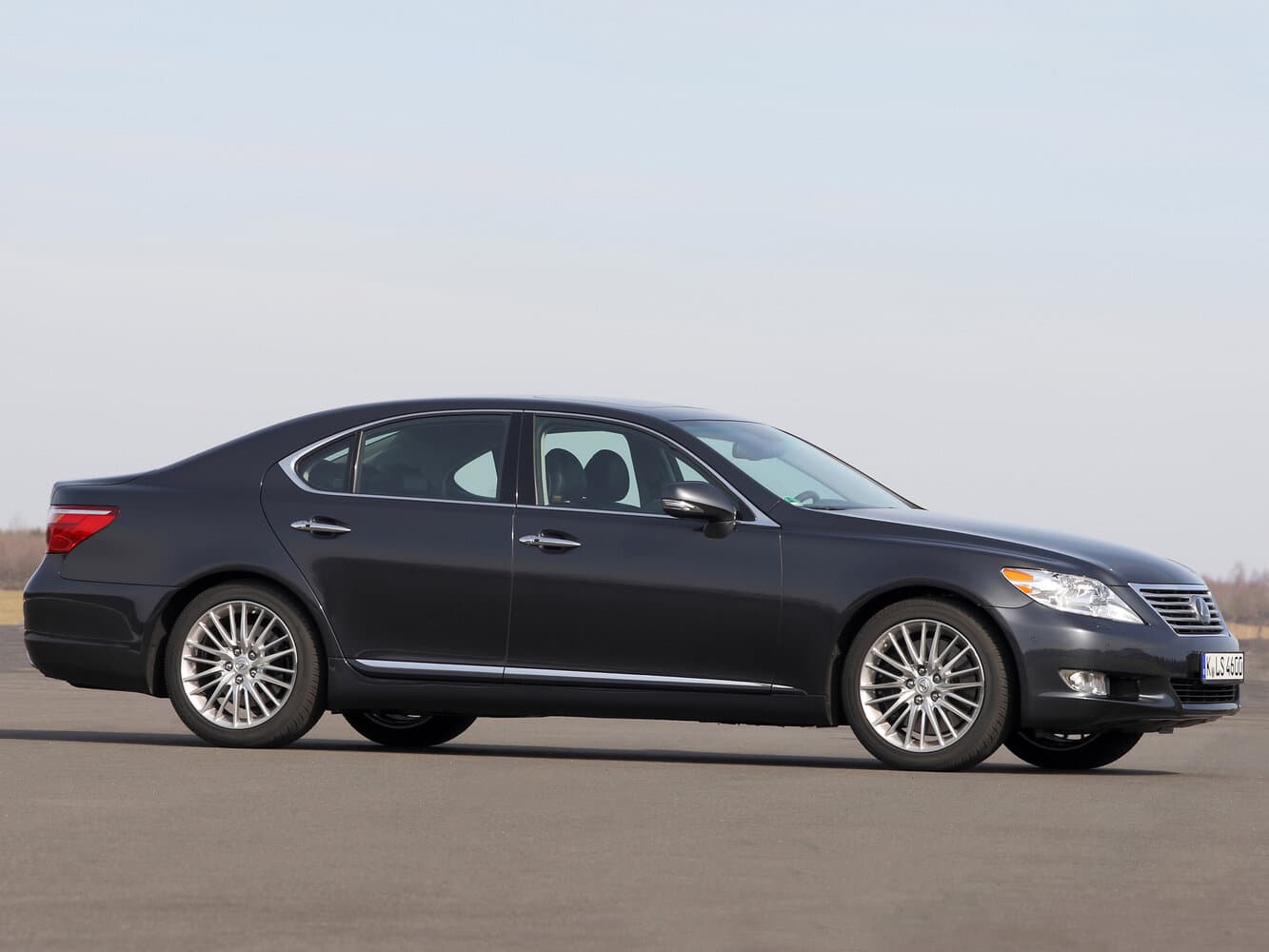 Lexus LS IV Рестайлинг Седан, фото 2