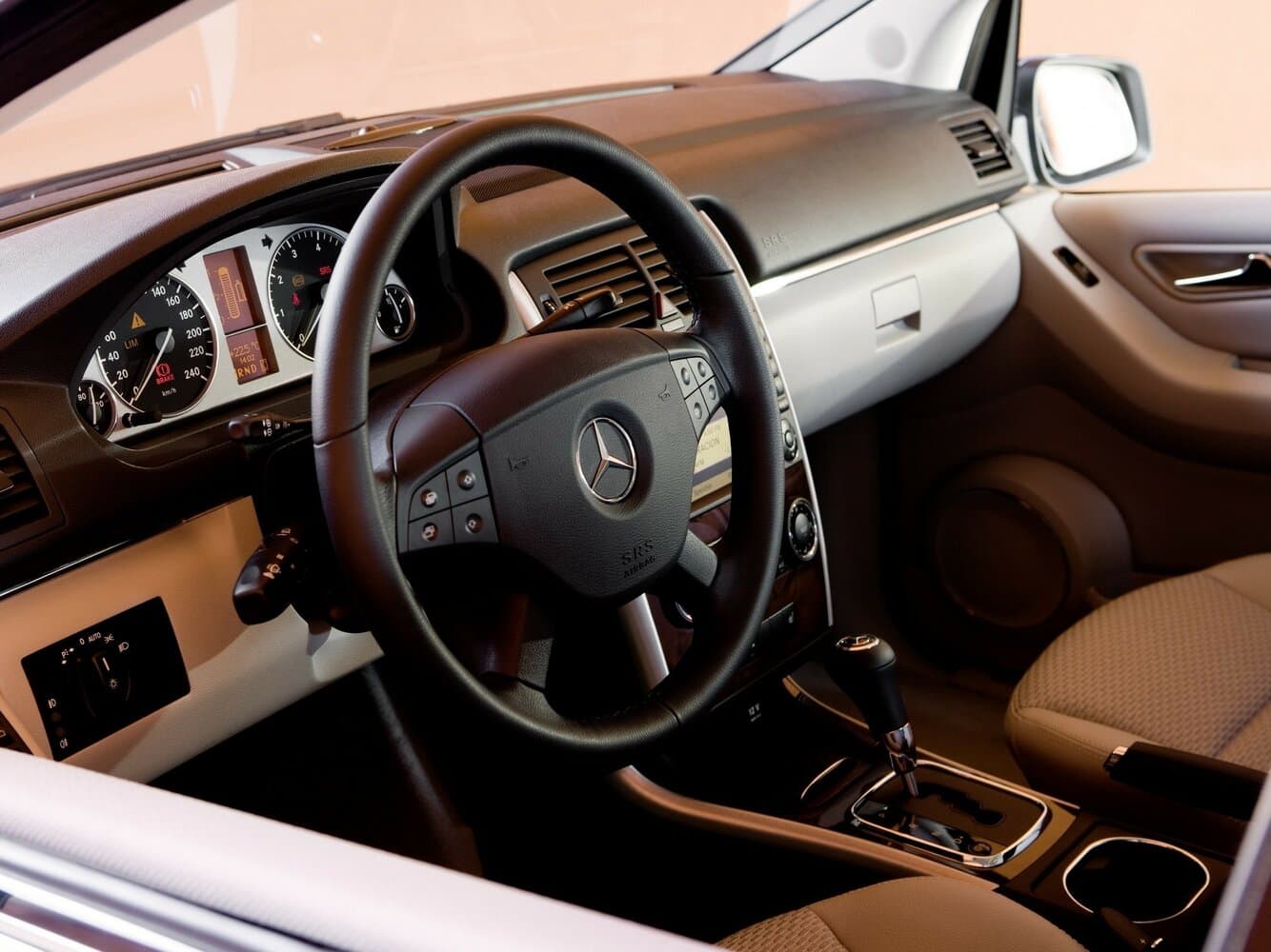 Mercedes-Benz B-Class I (W245) Рестайлинг Хэтчбек 5 дв., фото 12