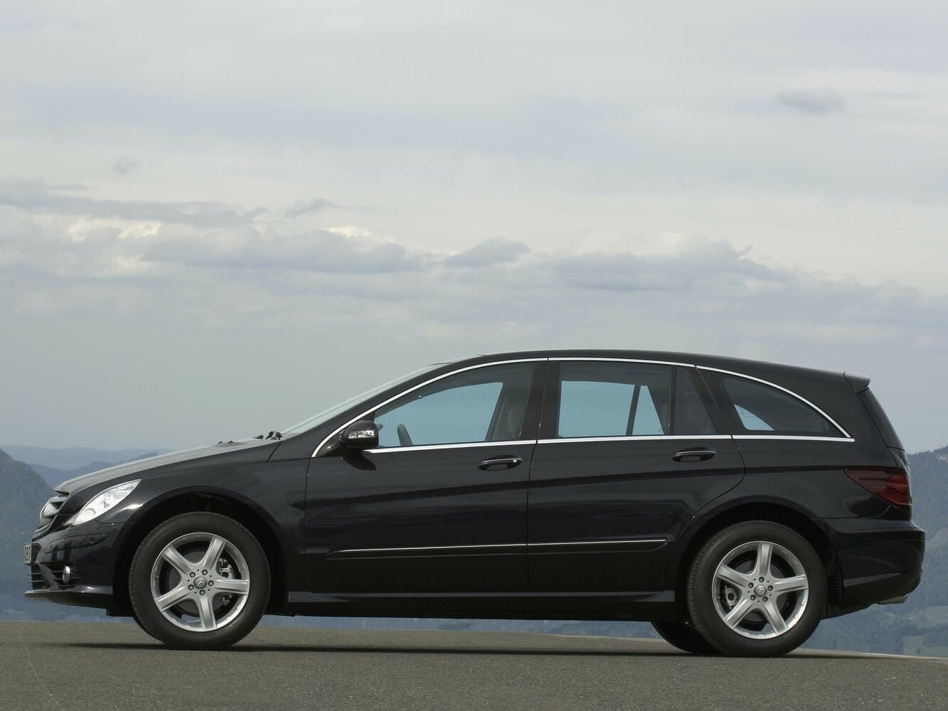 Mercedes-Benz R-Class I Рестайлинг Минивэн, фото 2