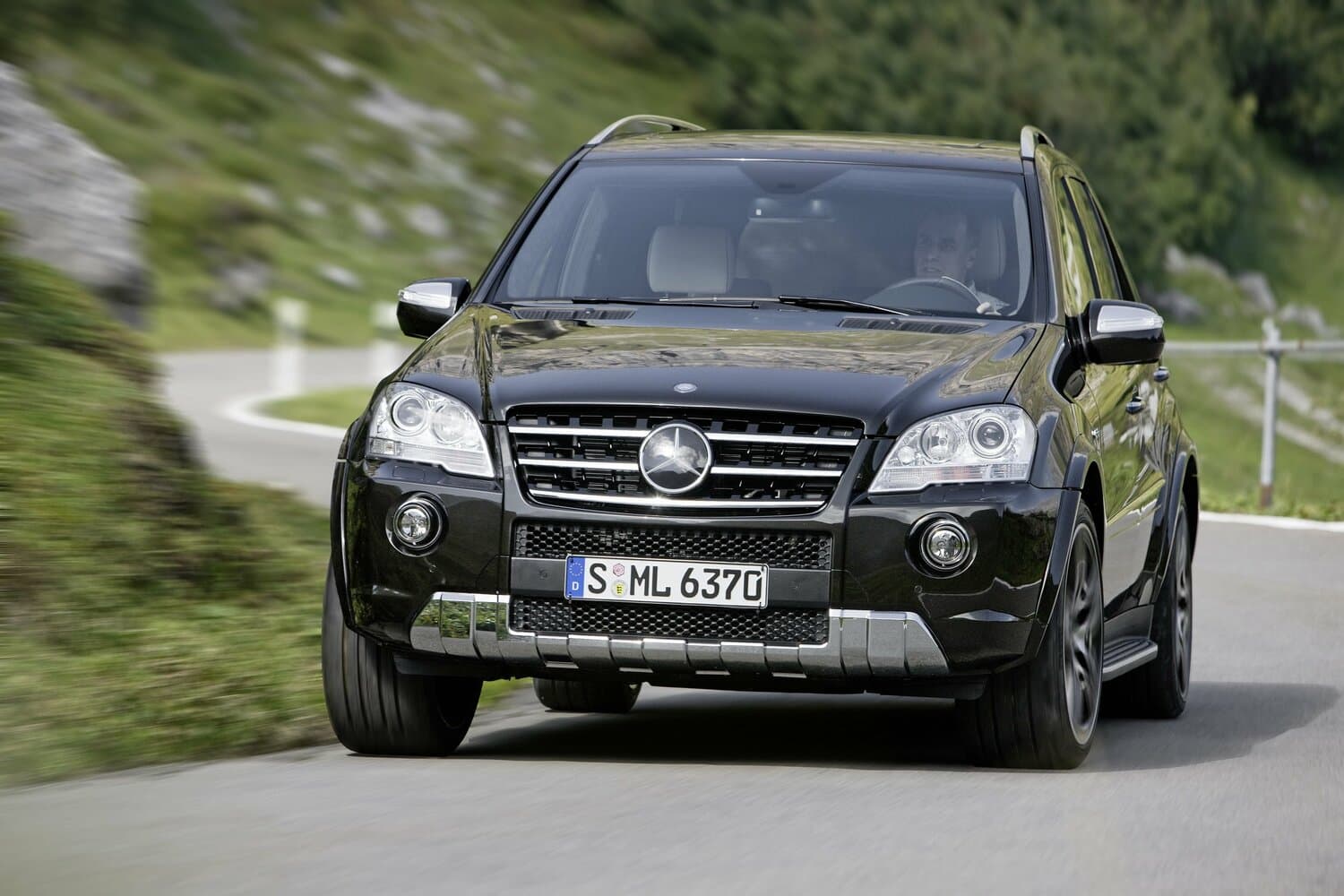 Mercedes-Benz M-Class AMG II (W164) Рестайлинг Внедорожник 5 дв., фото 3
