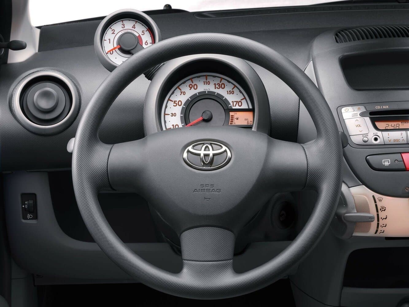Toyota Aygo I Хэтчбек 5 дв., фото 8