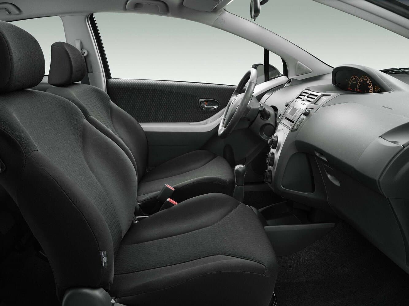Toyota Yaris II Хэтчбек 3 дв., фото 7