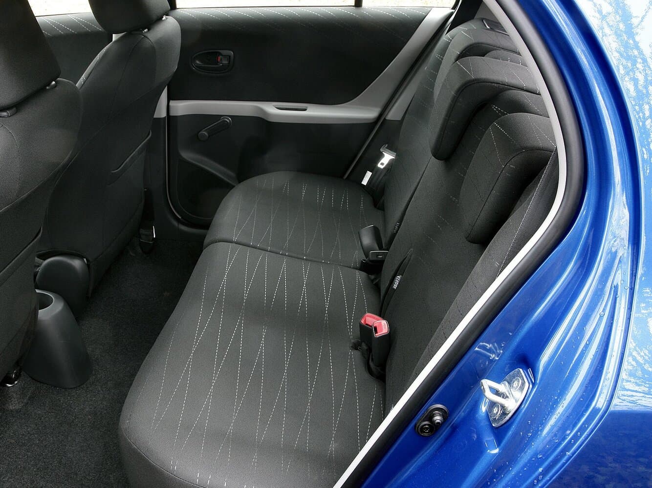 Toyota Yaris II Хэтчбек 5 дв., фото 9