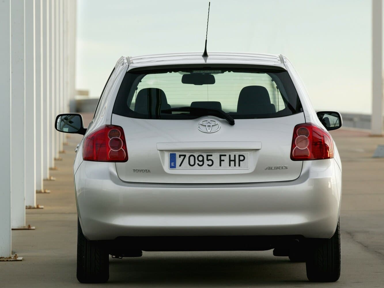 Toyota Auris I Хэтчбек 5 дв., фото 4