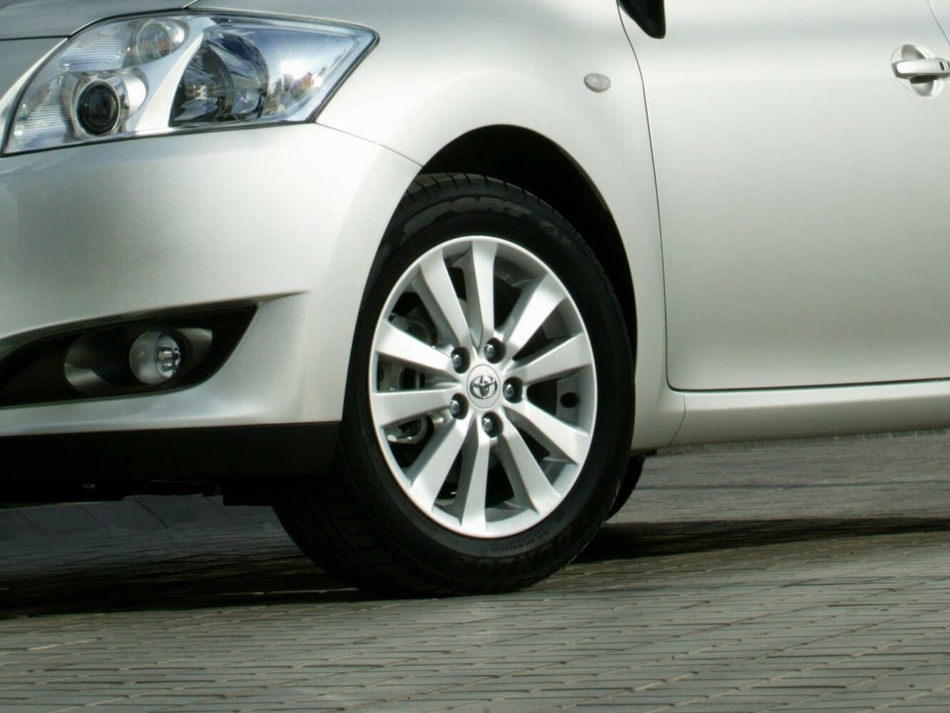 Toyota Auris I Хэтчбек 5 дв., фото 18