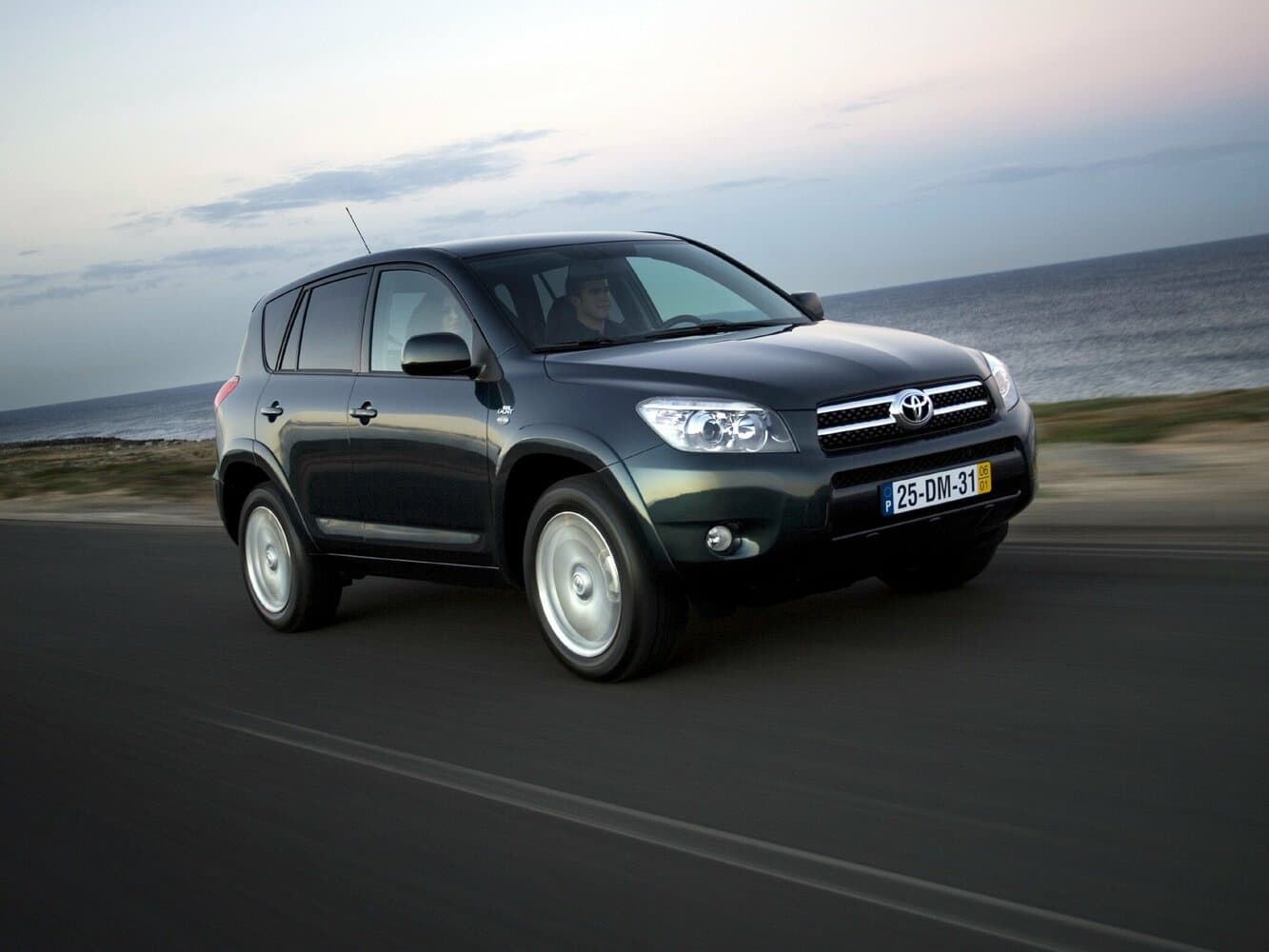 Toyota RAV4 III (XA30)