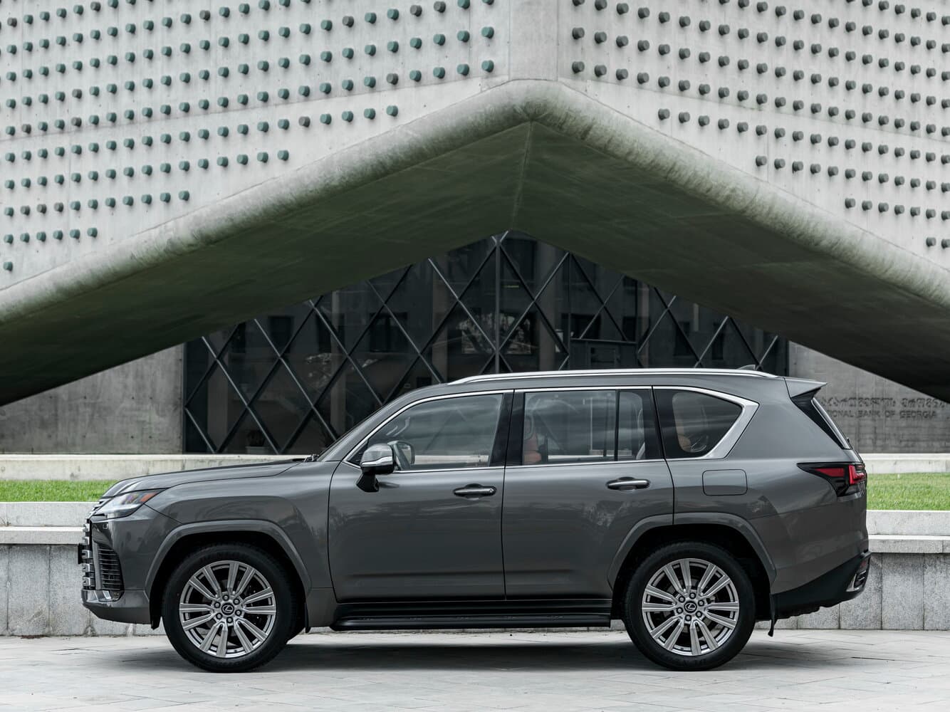 Lexus LX IV Внедорожник 5 дв., фото 2