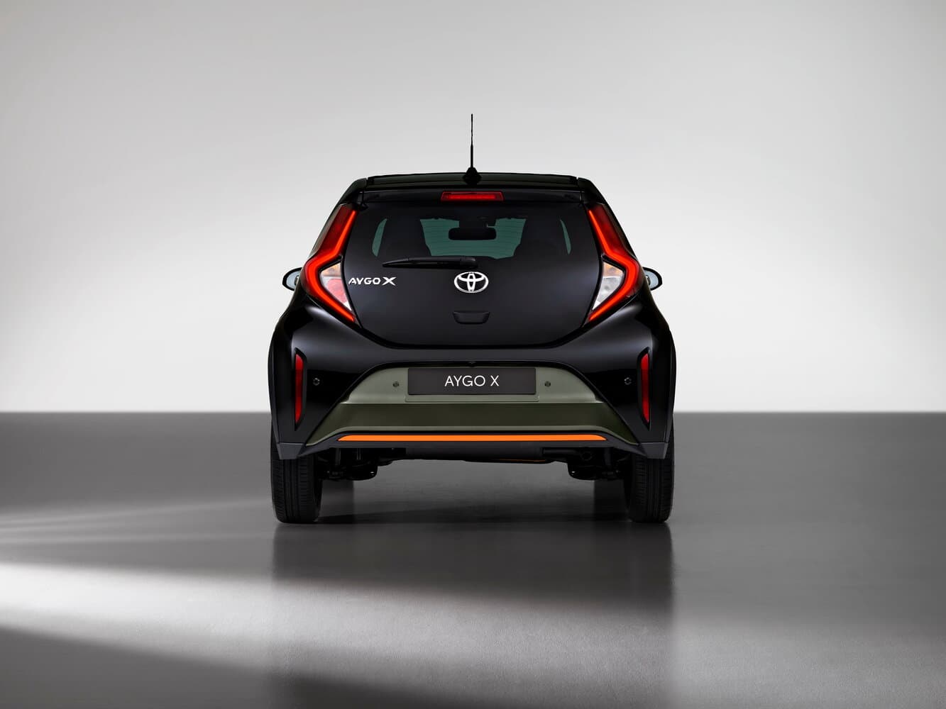 Toyota Aygo X  Хэтчбек 5 дв., фото 4