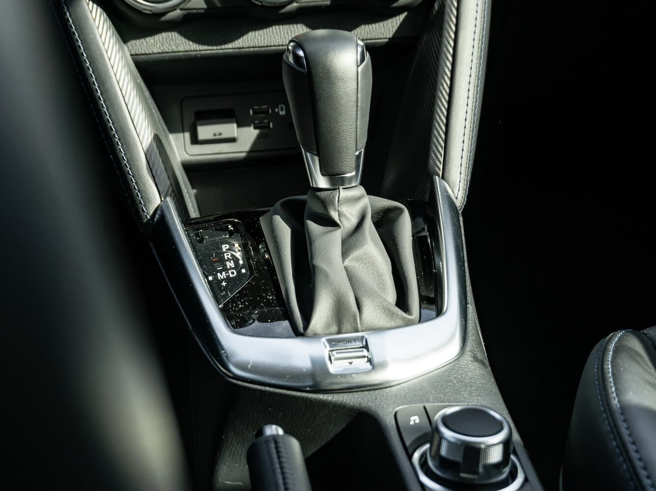 Toyota Yaris DJ/DL Хэтчбек 5 дв., фото 11