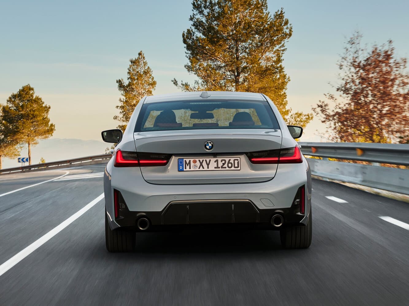BMW 3 series VII (G2x) Рестайлинг Седан, фото 4