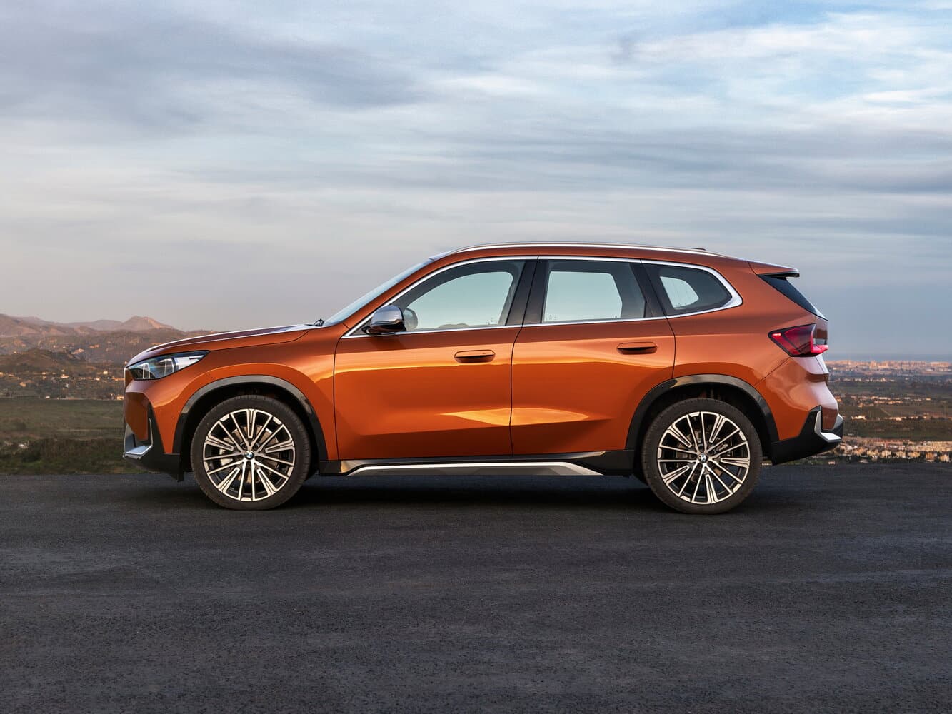BMW X1 III (U11/U12) Внедорожник 5 дв., фото 2