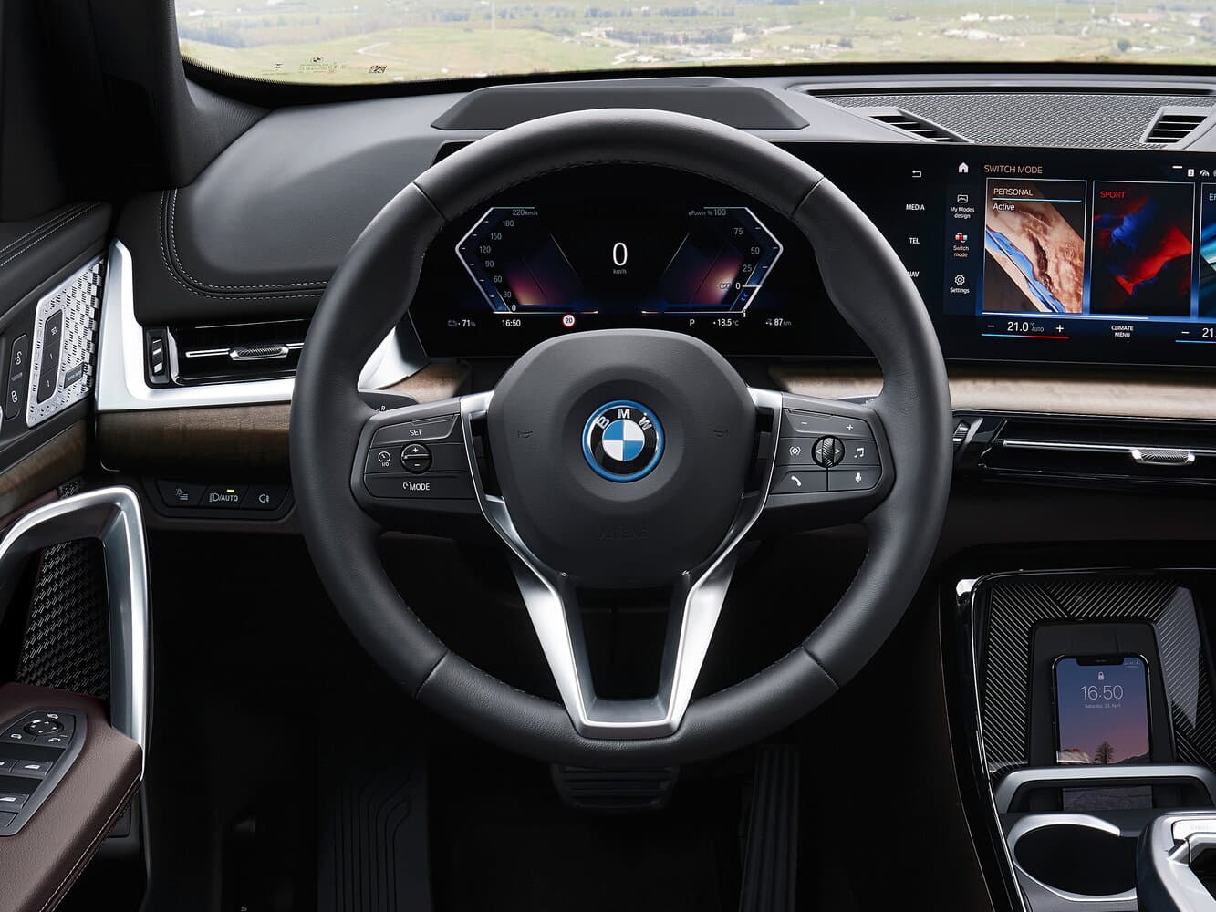 BMW iX1  Внедорожник 5 дв., фото 8