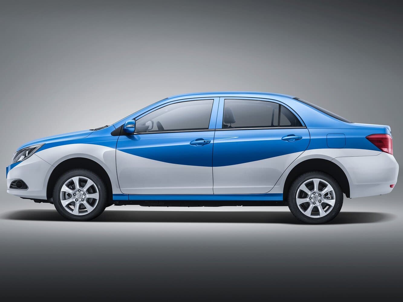BYD E5  Седан, фото 2