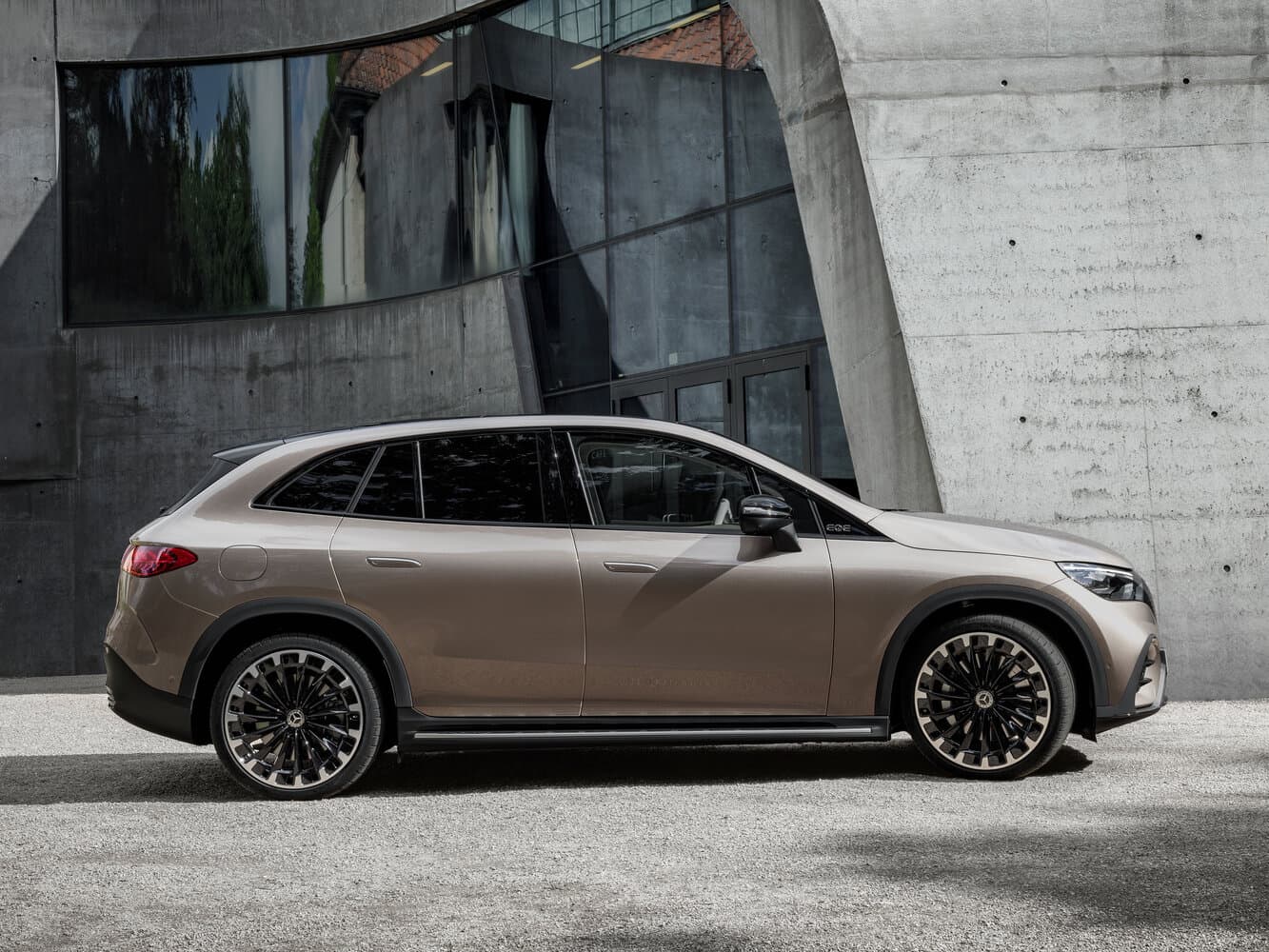 Mercedes-Benz, EQE SUV, 2023, фото 3