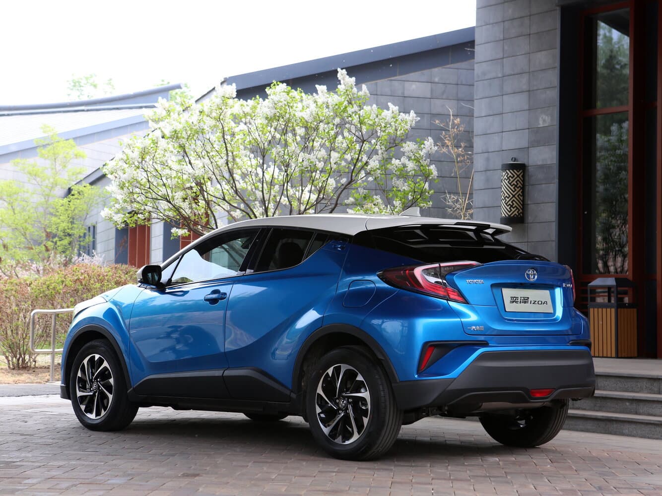Toyota Izoa I Внедорожник 5 дв., фото 5