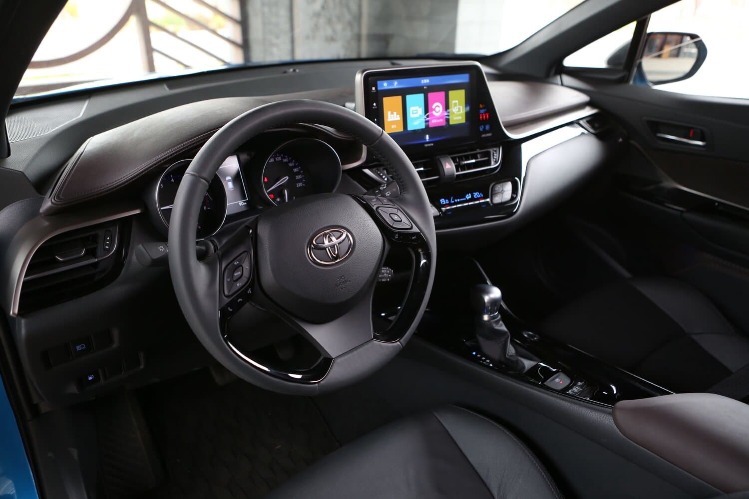 Toyota Izoa I Внедорожник 5 дв., фото 10