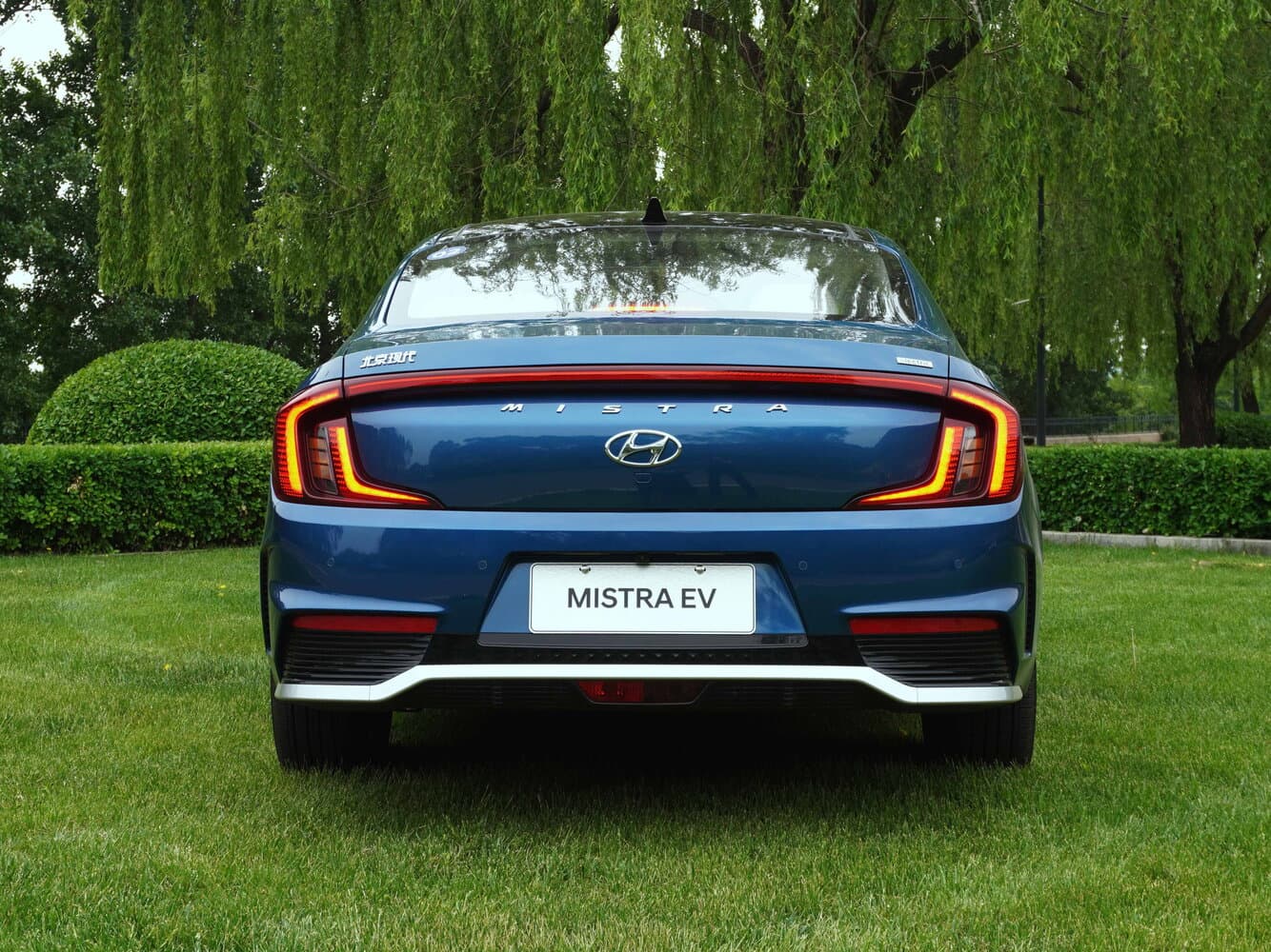 Hyundai Mistra II (DU2) Седан EV, фото 3