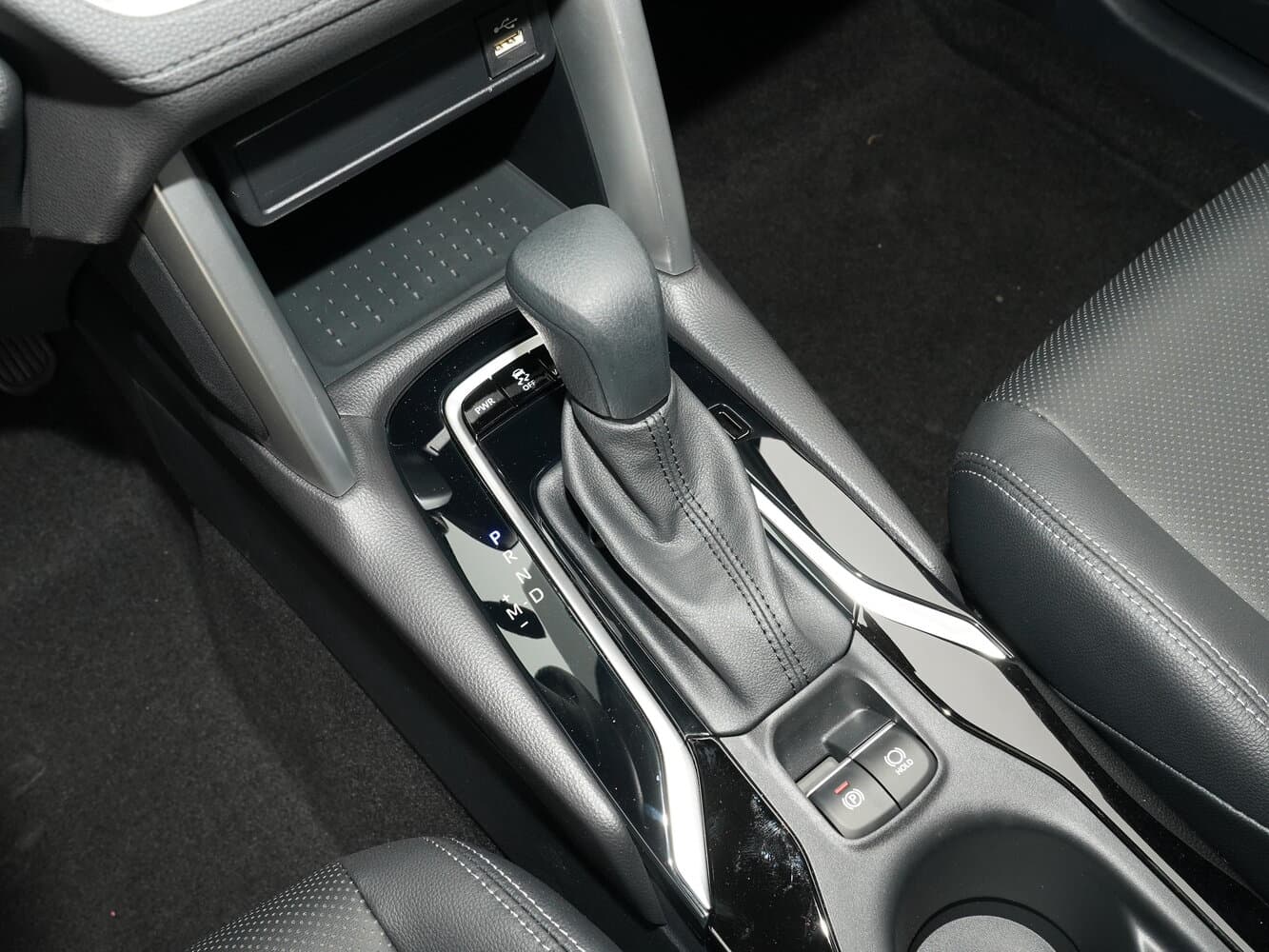 Toyota Frontlander  Внедорожник 5 дв., фото 11