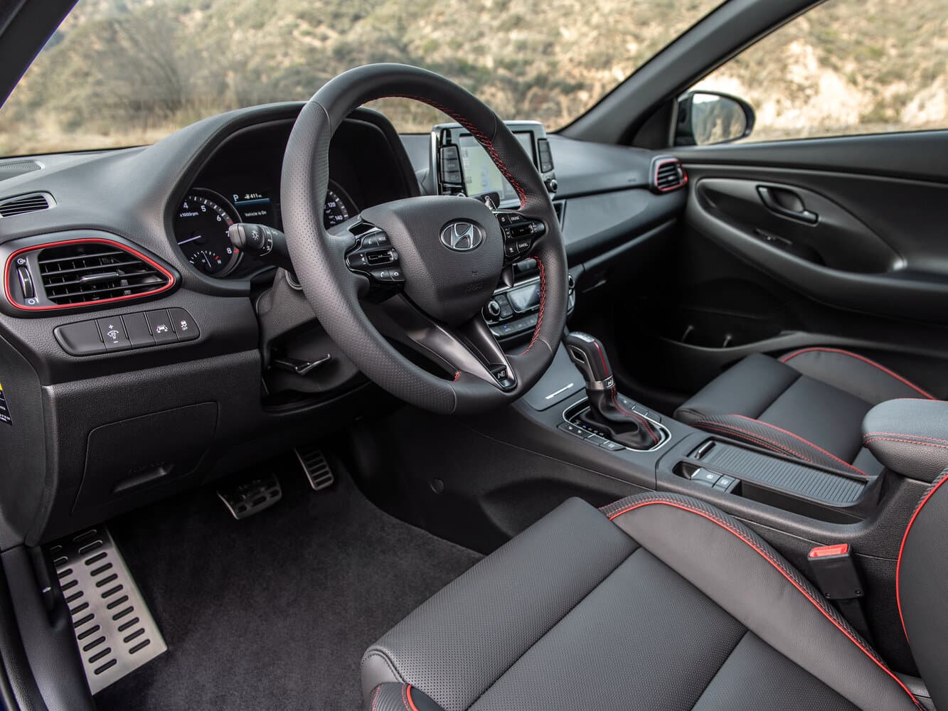 Hyundai Elantra VI (AD) Рестайлинг Хэтчбек 5 дв. GT, фото 9