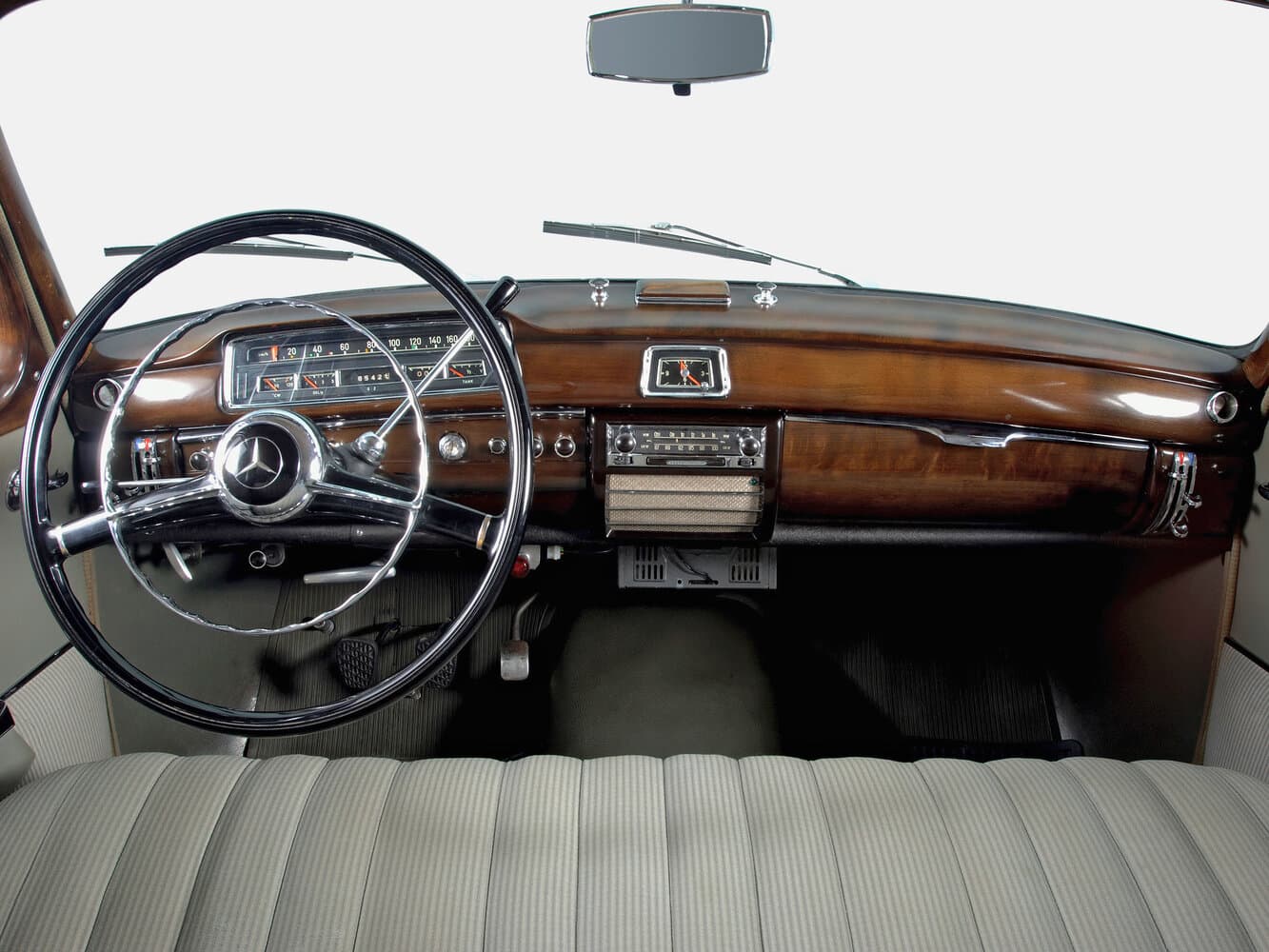 Mercedes-Benz W180 II Седан, фото 5