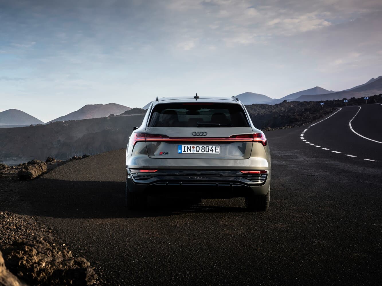 Audi, Q8 e-tron, 2024, фото 13