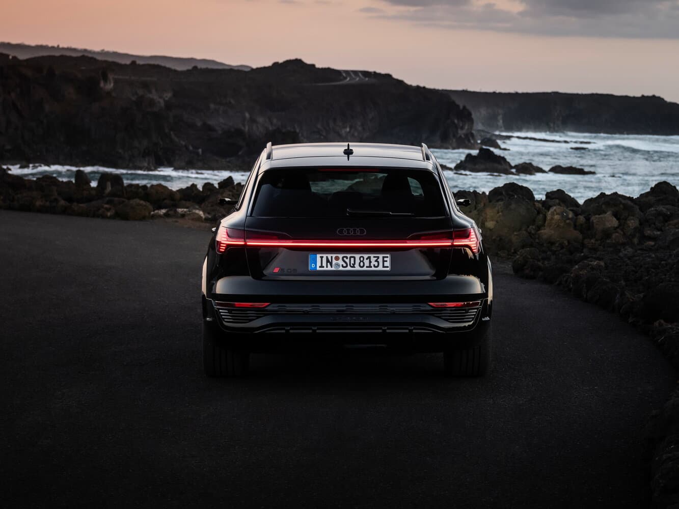 Audi, SQ8 e-tron, 2023, фото 4