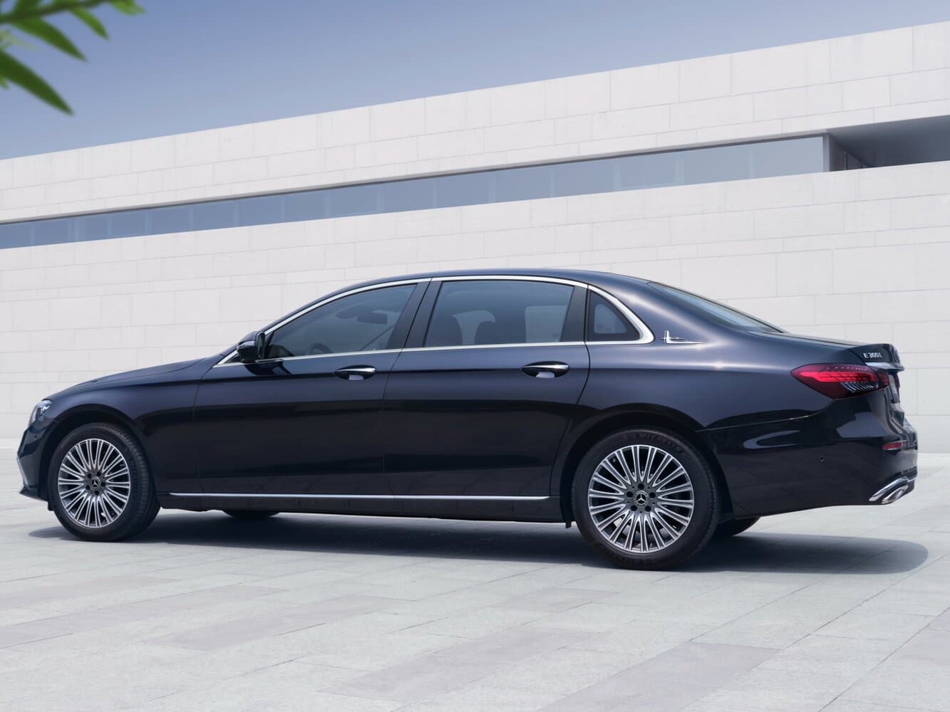 Mercedes-Benz E-Class V (W213, S213, C238) Рестайлинг Седан L, фото 2