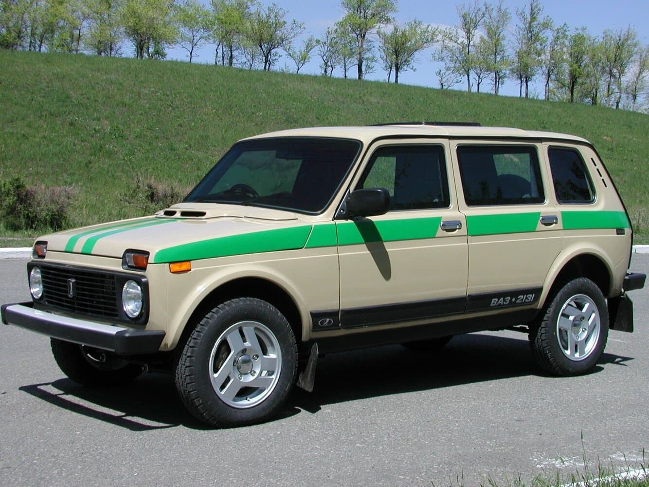 Lada (ВАЗ) 2131 (4x4) I Внедорожник 5 дв. Бронто-213102