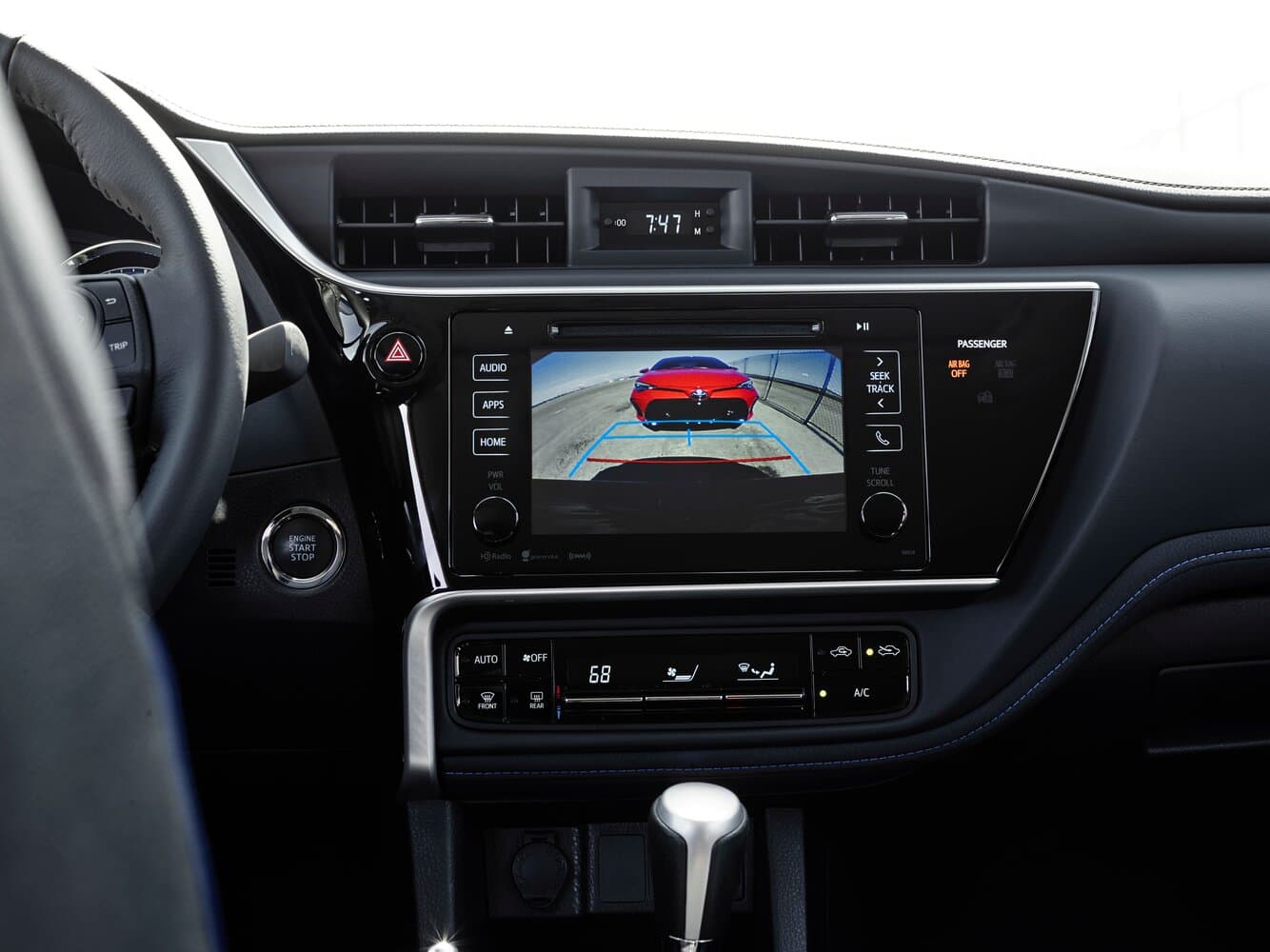 Toyota Corolla XI (E160, E170, E180) Рестайлинг 1 Хэтчбек 5 дв., фото 12