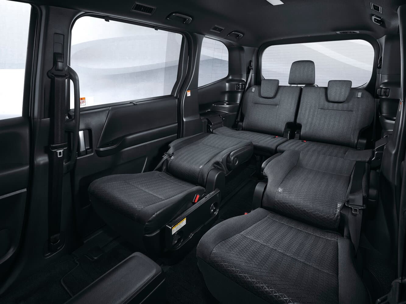 Toyota Voxy IV (R90) Минивэн, фото 7
