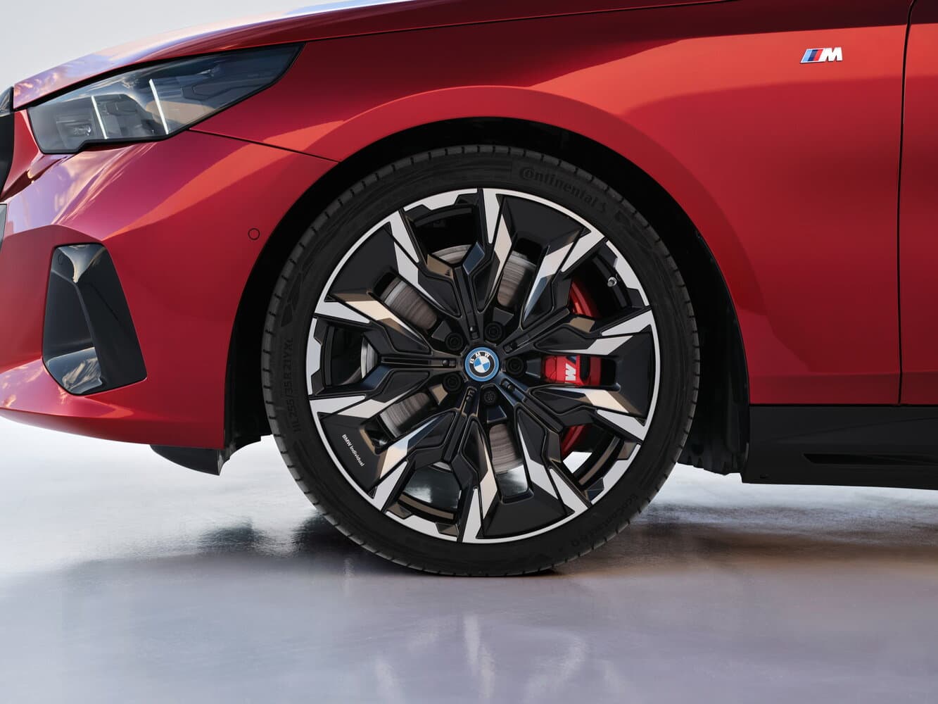 BMW i5