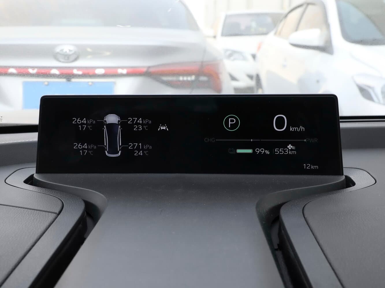 Toyota bZ3  Седан, фото 8