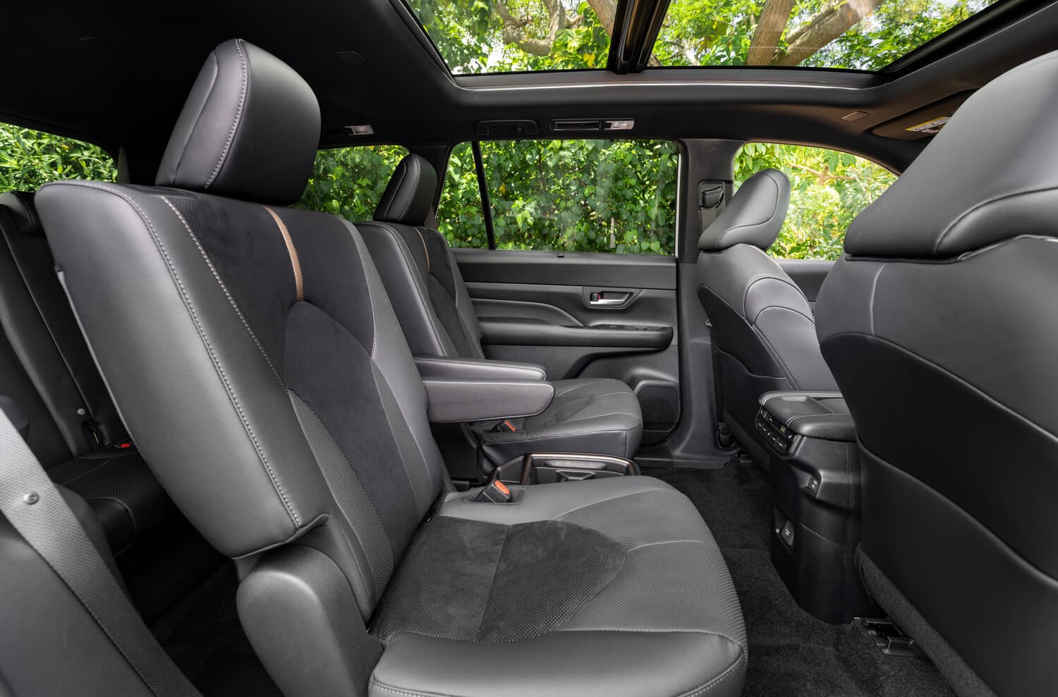 Toyota Grand Highlander  Внедорожник 5 дв., фото 10