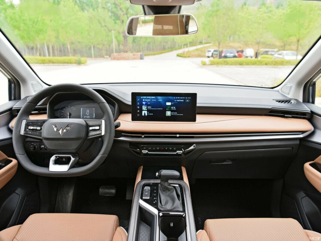 Wuling Jiachen  Минивэн, фото 3
