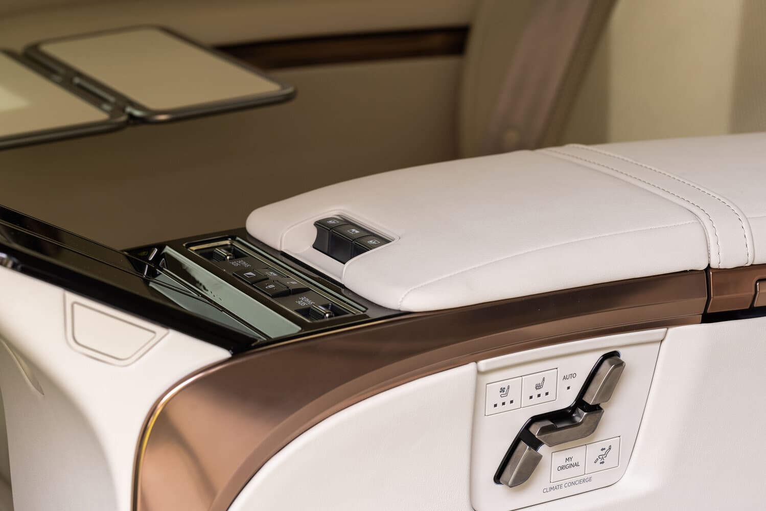 Lexus, LM, II, 2025, фото 3