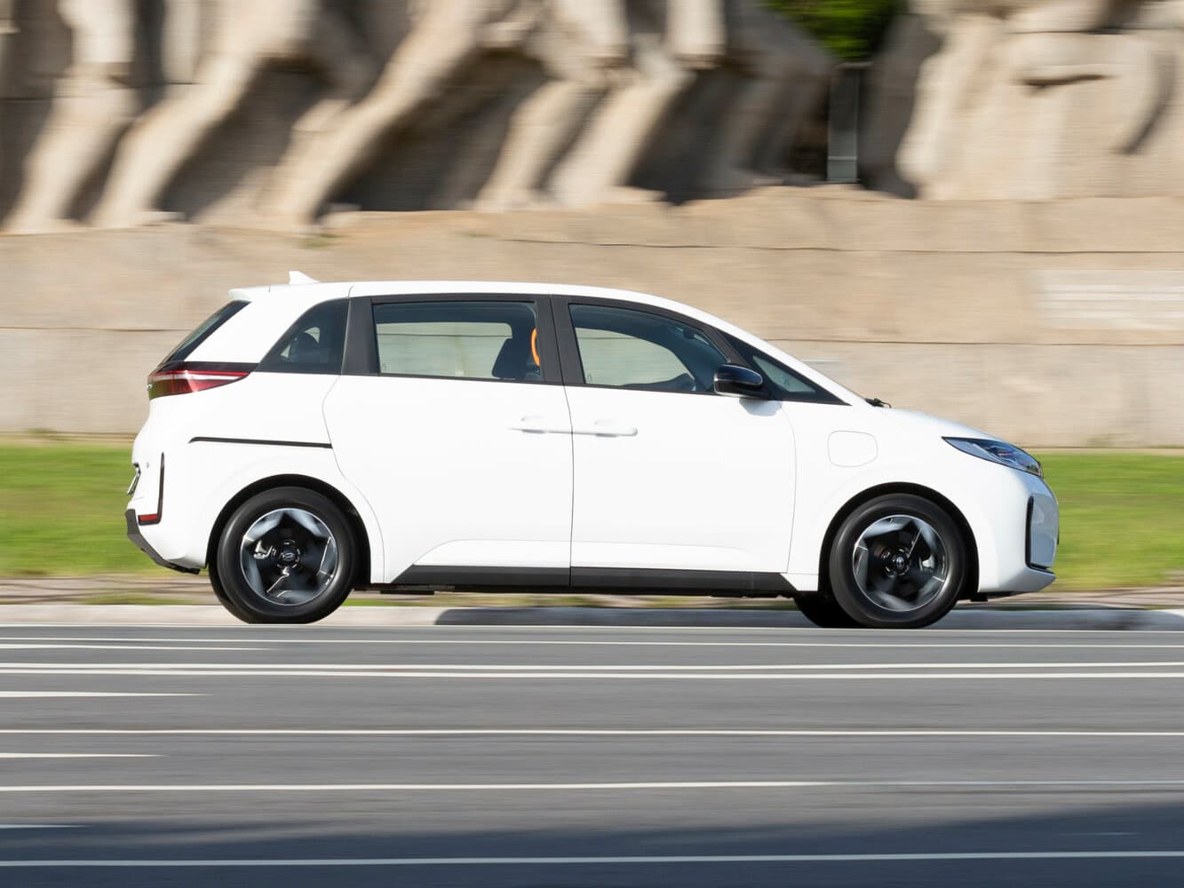 BYD D1  Компактвэн, фото 2