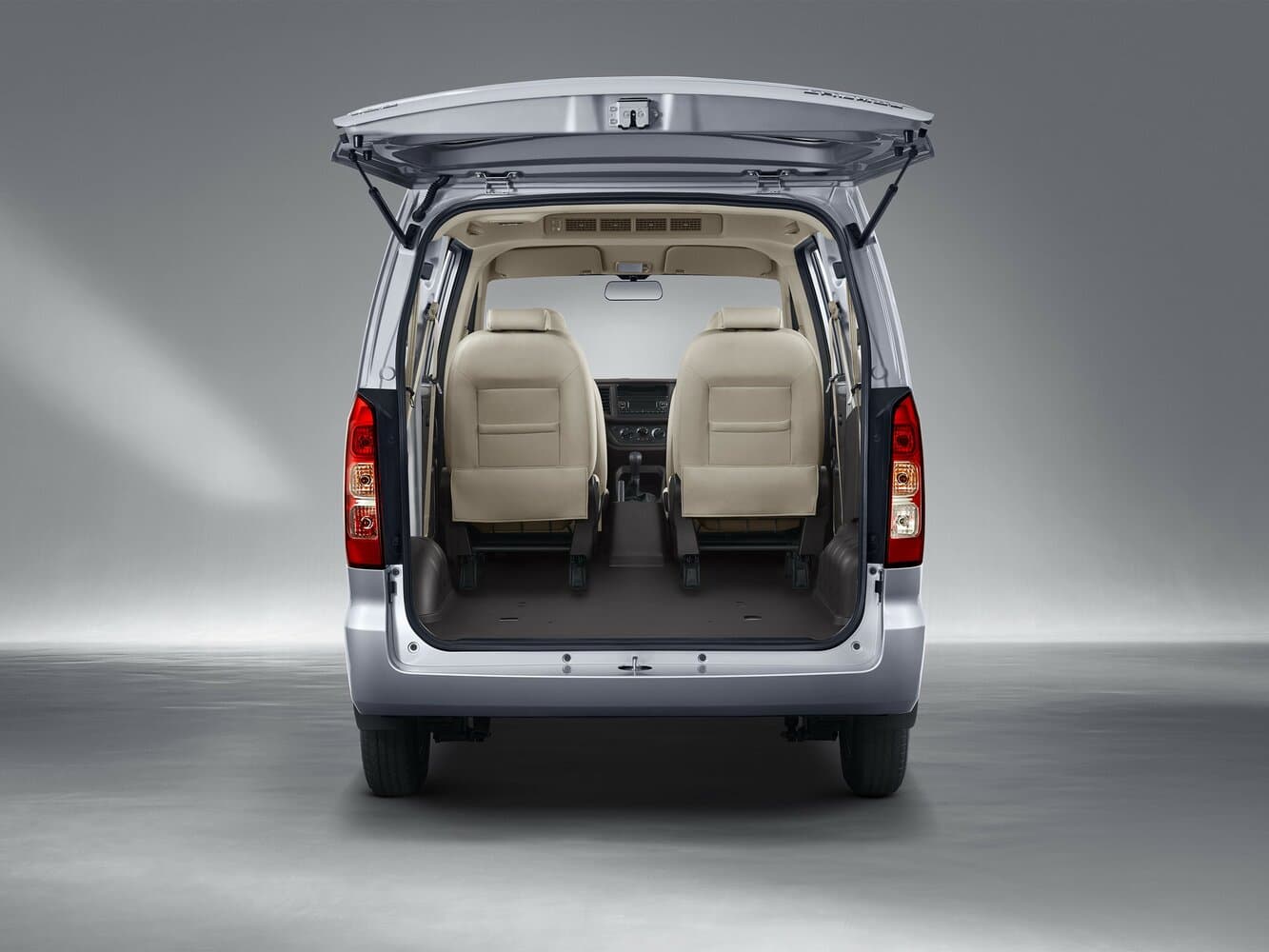 Wuling Hongguang V  Компактвэн, фото 9