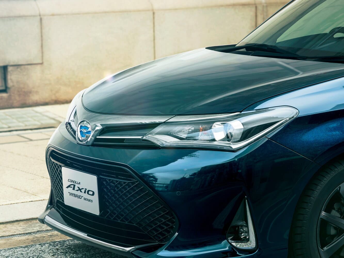 Toyota Corolla XI (E160, E170) Рестайлинг 2 Седан Axio, фото 7