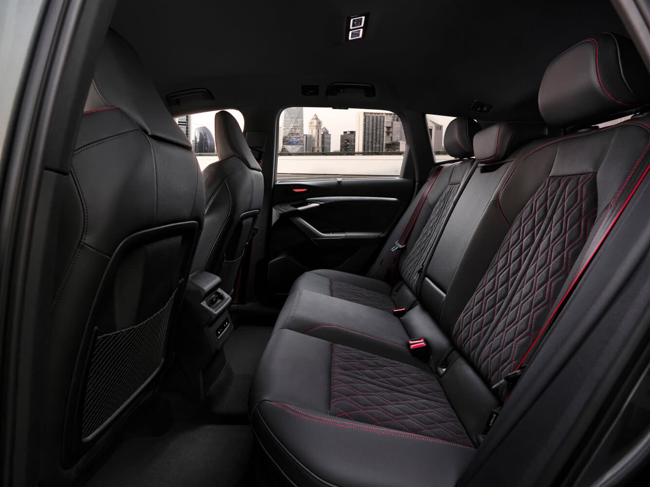 Audi, SQ6 e-tron, 2025, фото 11